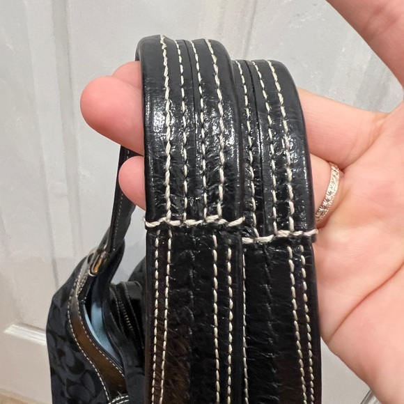 Coach shoulder bag - Picture 3 of 6